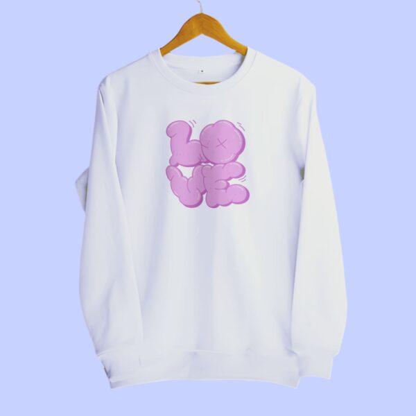 Sweatshirt_love heart-min